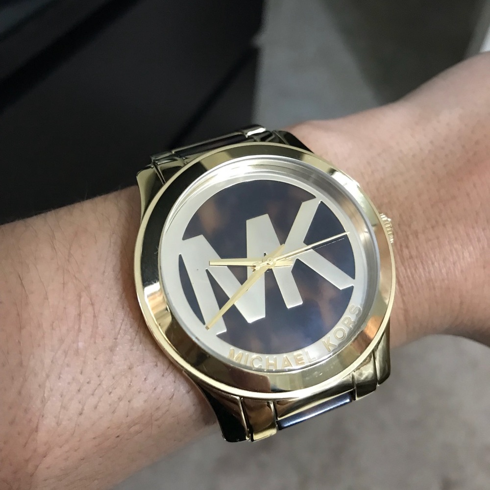 MK watch - Picture 2 of 3